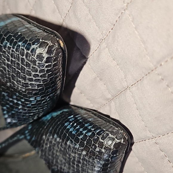 Stuart Weitzman Navy Blue Snakeskin Print Pointed Toe Kitten Heel Size 7.5 - Picture 16 of 16